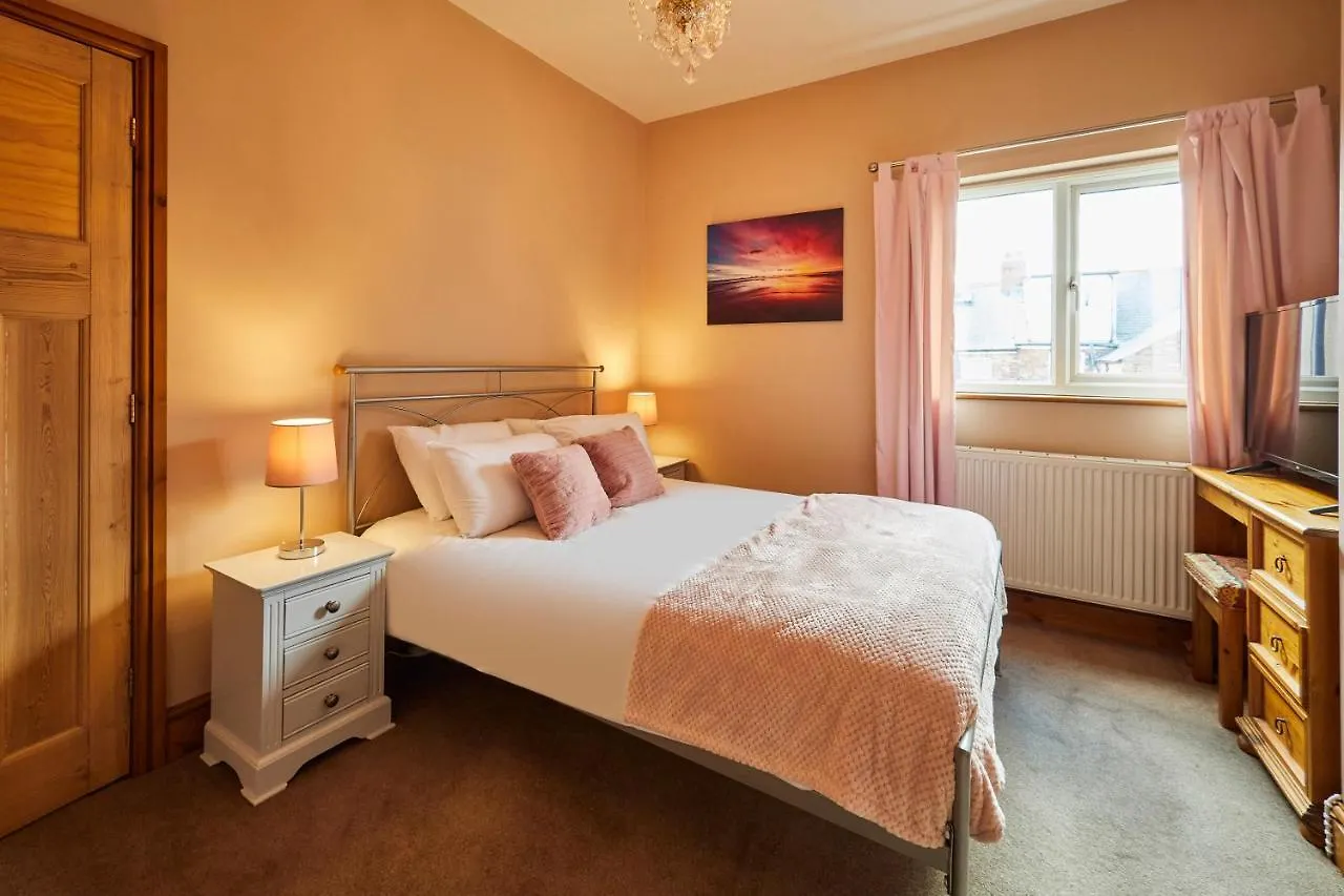 Host & Stay - Cromwell House Filey 0*,