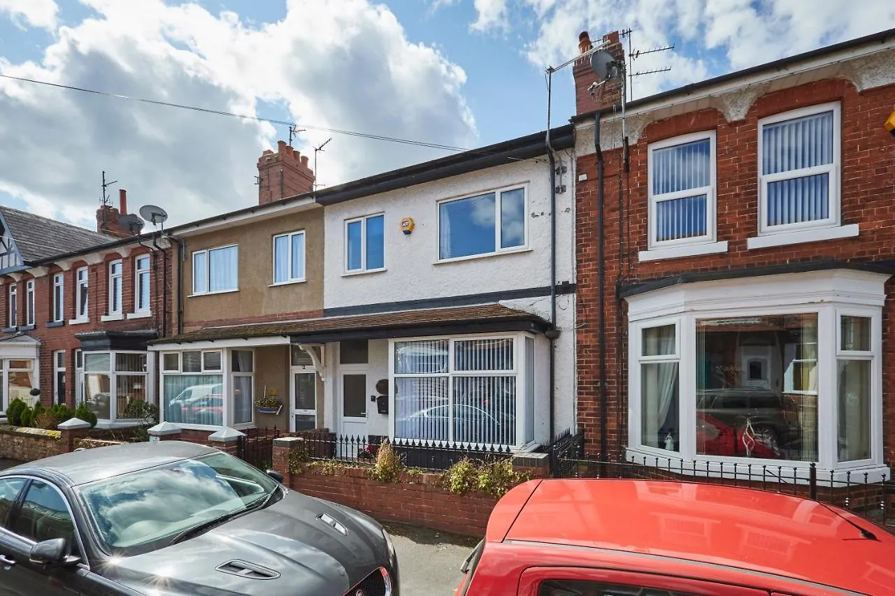 Host & Stay - Cromwell House Filey
